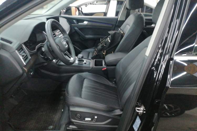 Used Audi Q5L 2023 40T Luxury Elegant Model
