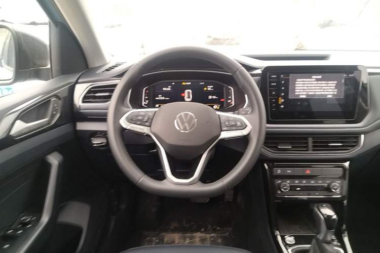 Used Volkswagen Tharu 2025 NewRui 300TSI Prestige Edition