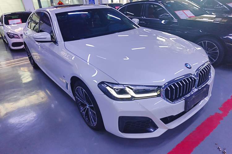 Used BMW 5 Series 2021 Facelifted 530Li Leading Edition M Sport Package
