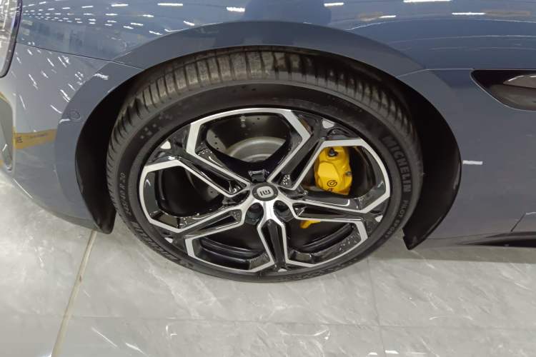 Used  SU7 2024 Four-Wheel Drive Ultra-Long Range Advanced Intelligent Driving Max Edition
