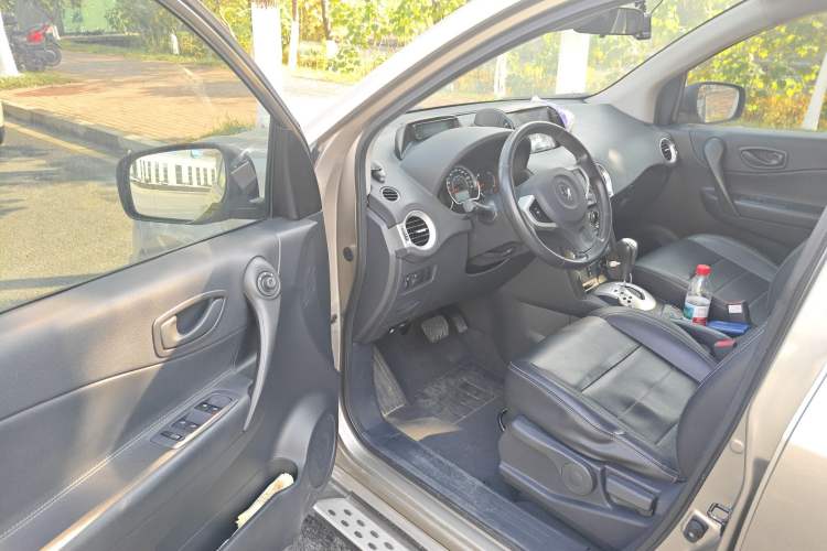 Used Renault Koleos 2014 Revised Version 2.0L Two-Wheel Drive Standard Edition