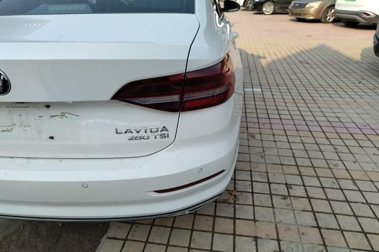 Used Volkswagen Lavida 2022 1.5L Automatic Comfort Edition
