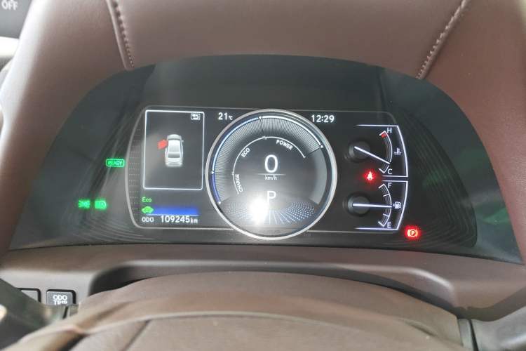 Used Lexus ES 2020 300h Deluxe Edition
