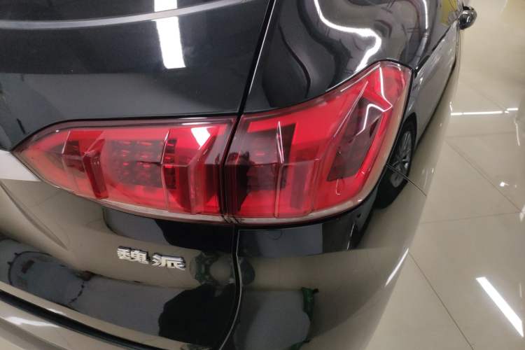 Used Wey VV6 2021 2.0T Two-Wheel Drive Smart Protection+