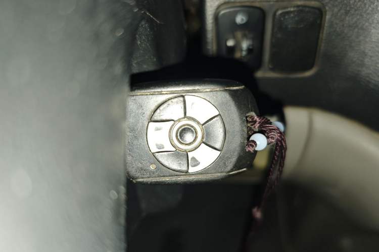 Used FORTHING Lingzhi 2015 V3 1.5L 5-Seater Special Offer Model
