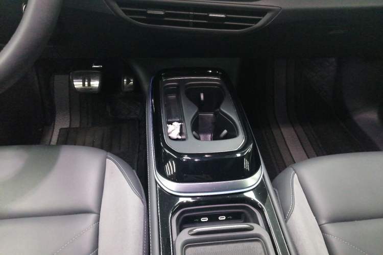 Used Volkswagen ID.4 CROZZ 2024 Facelifted PRO
