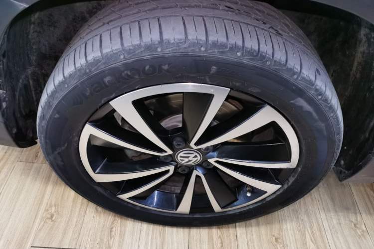 Used Volkswagen Tharu 2020 280TSI Two-Wheel Drive Luxury Plus Version China VI Standard
