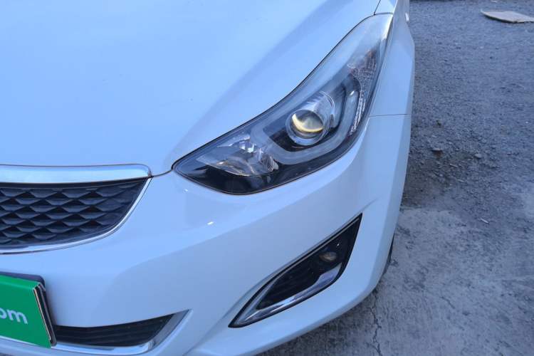 Used Hyundai Elantra 2016 1.6L Automatic Smart Version
