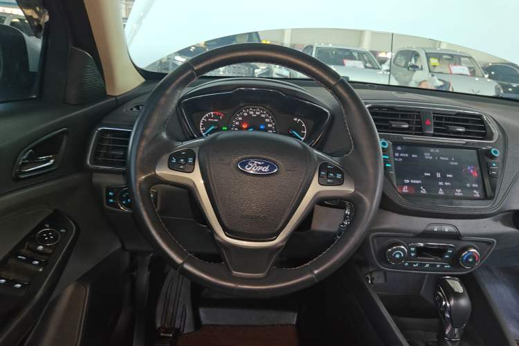 Used Ford Escort 2017 Happiness Edition 1.5L Automatic Fashion Version
