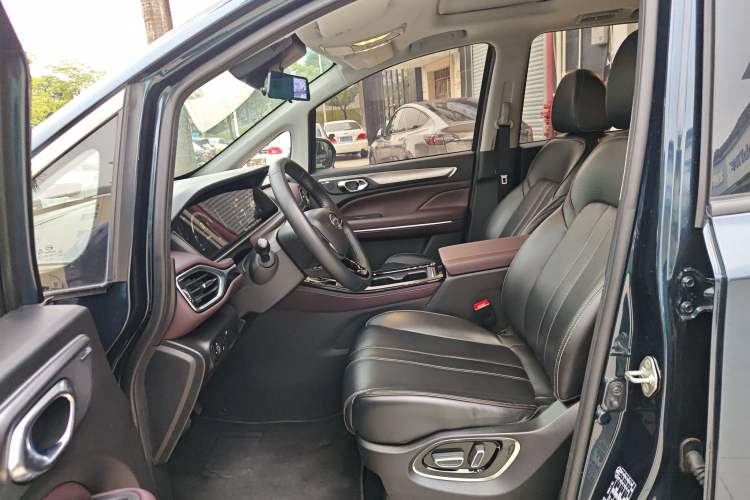 Used GAC Trumpchi M6 2023 PRO 270T DCT Luxury Edition
