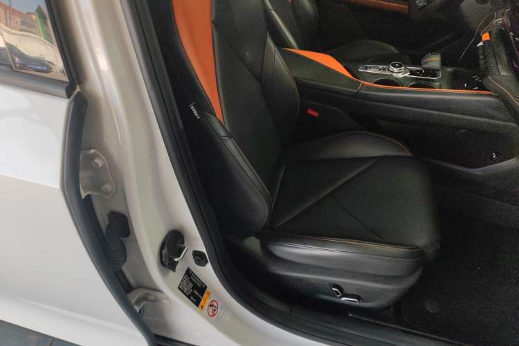 Used Changan UNI-V 2023 1.5T Prestige Model
