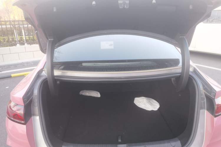 Used BYD Qin L 2025 DM-i Smart Drive 120KM Superior Model