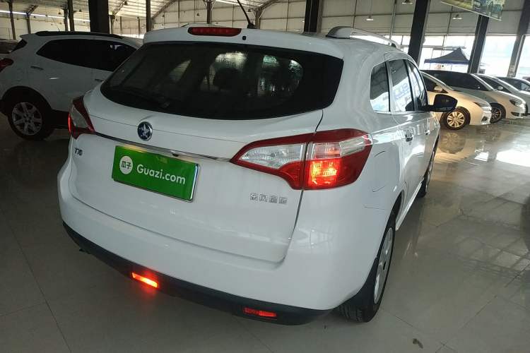 Used Venucia T70 2016 1.6L Manual Ruixing Edition
