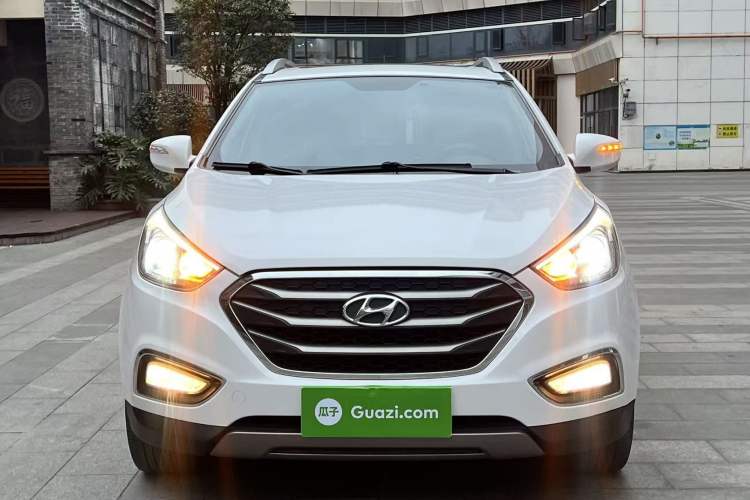 Used Hyundai ix35 2015 2.0L Automatic 2WD Smart Type China IV