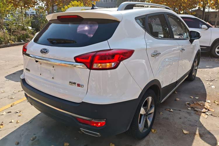 Used  Refine S3 2017 1.6L CVT Luxury Model
