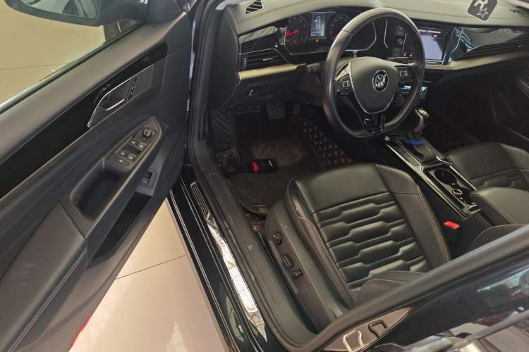 Used Volkswagen Passat 2019 330TSI Elite Edition China VI
