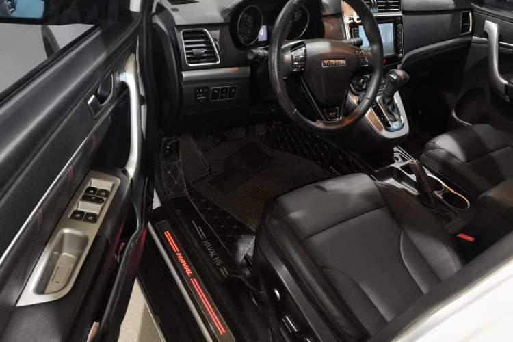 Used Haval H6 2015 Sport Edition 1.5T Automatic Two-Wheel Drive Luxury Model