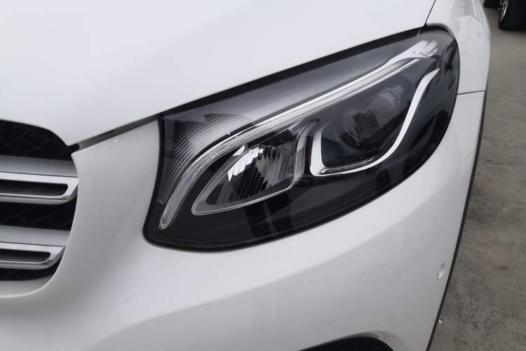 Used Mercedes-Benz GLC 2016 GLC 260 4MATIC Dynamic Edition
