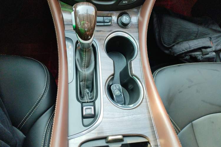 Used Buick Envision 2017 28T Four-Wheel Drive Elite Model