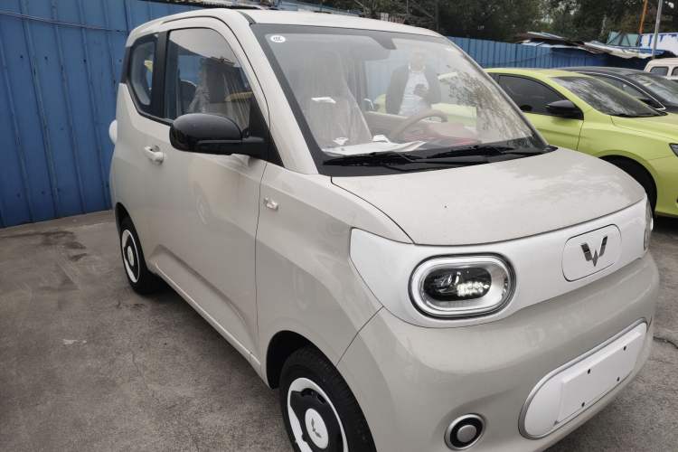 Used Wuling Hongguang MINIEV 2024 3rd Generation 215km Youth Edition