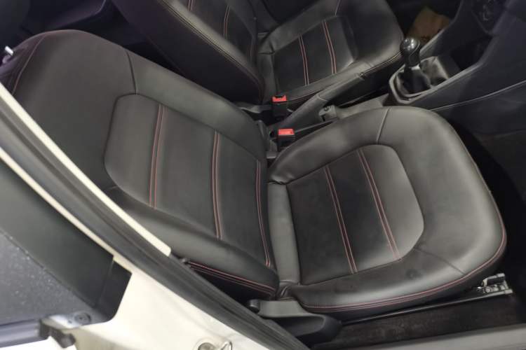 Used Volkswagen Jetta 2017 1.4L Manual Fashion Edition
