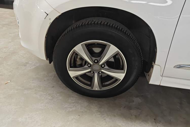 Used Haval H6 2016 Upgraded Model 1.5T Manual Two-Wheel Drive Elite Version
