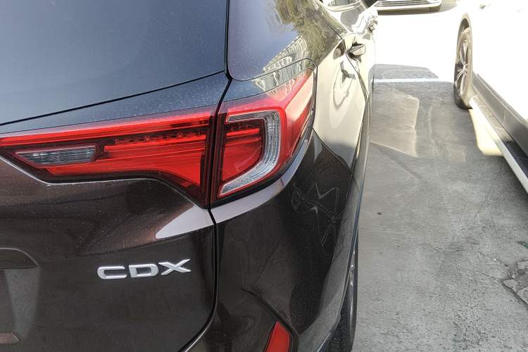 Used Acura CDX 2016 1.5T Two-Wheel Drive Deluxe Edition
