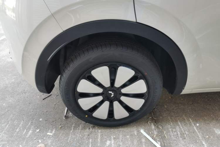 Used Wuling Bingo 2024 333 km Enjoyment Version
