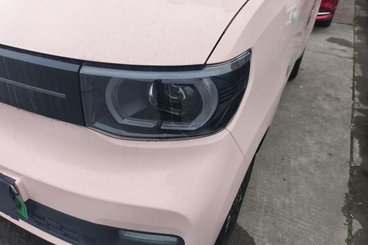 Used Wuling Hongguang MINIEV 2022 Macaron Premium Model – Lithium Iron Phosphate
