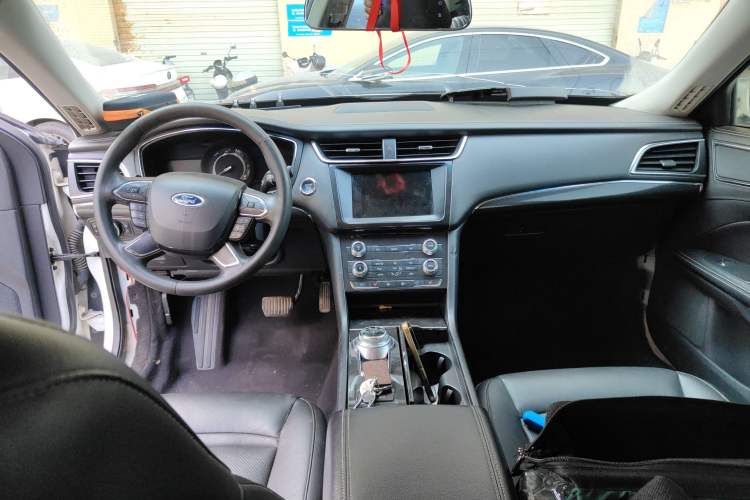 Used Ford Taurus 2017 EcoBoost 245 Fashion Edition