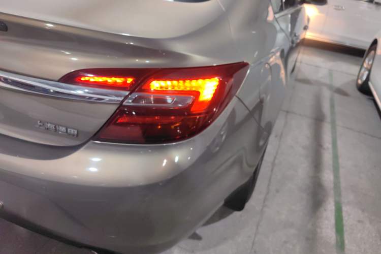 Used Buick Regal 2014 2.0L Leading Fashion Edition