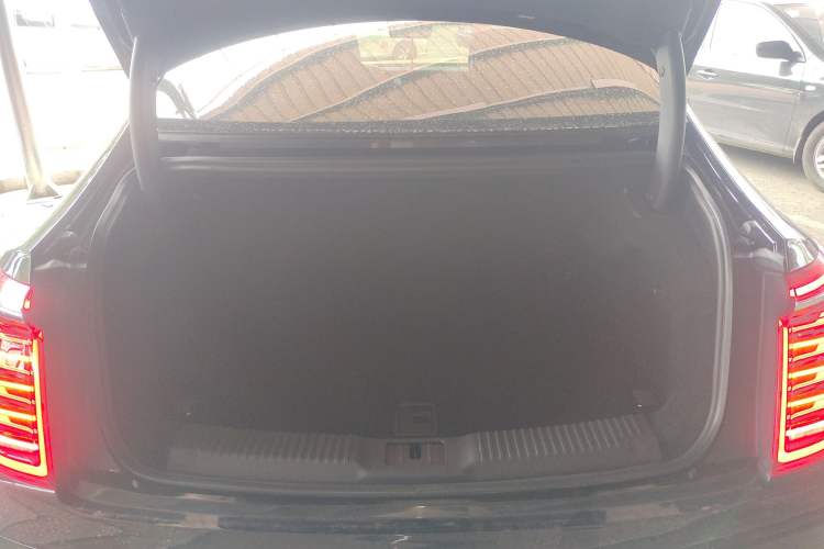 Used Hongqi H9 2020 3.0T Smart Connect Flagship Edition
