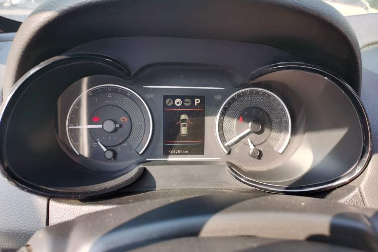 Used Dongfeng Aeolus AX7 2018 Classic 1.6T Automatic Luxury Model
