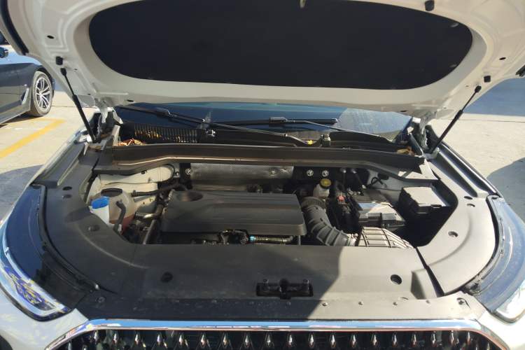 Used Chery Tiggo 8 L 2024 2.0T Two-Wheel Drive Luxury Edition 5 Seats
