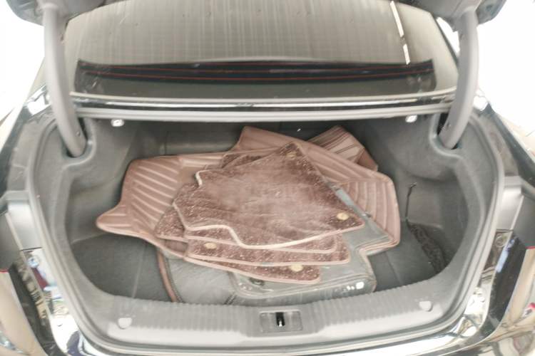 Used Hongqi H5 2023 2.0T Automatic Smart Connect Flagship Edition
