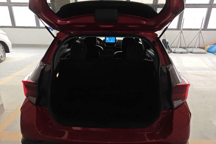 Used Toyota YARiS L 2022 X-Trail 1.5L CVT Leading PLUS Edition