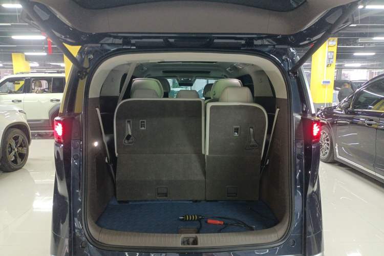 Used Denza D9 2022 DM-i 970 Four-Wheel Drive Flagship Model