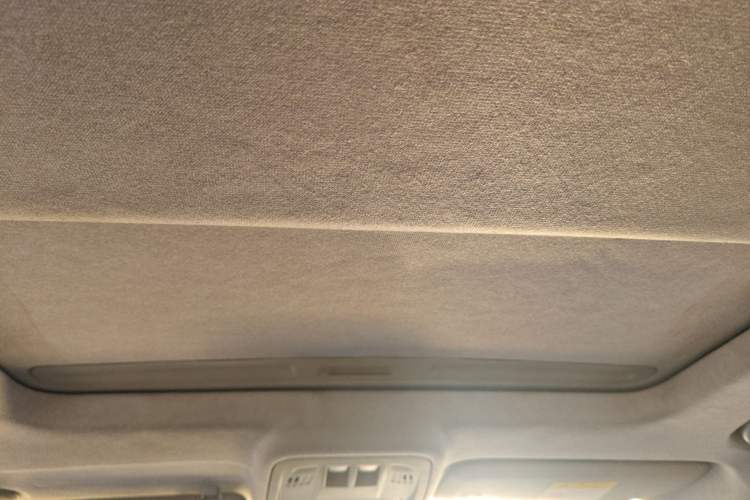 Used Chevrolet Cruze 2017 1.5L Hatchback Automatic Pioneer Sunroof Edition
