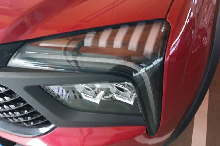 Used  BOLDEN 2024 Passenger Version 2.0T Automatic Diesel 4x4 Standard Wheelbase Luxury Edition