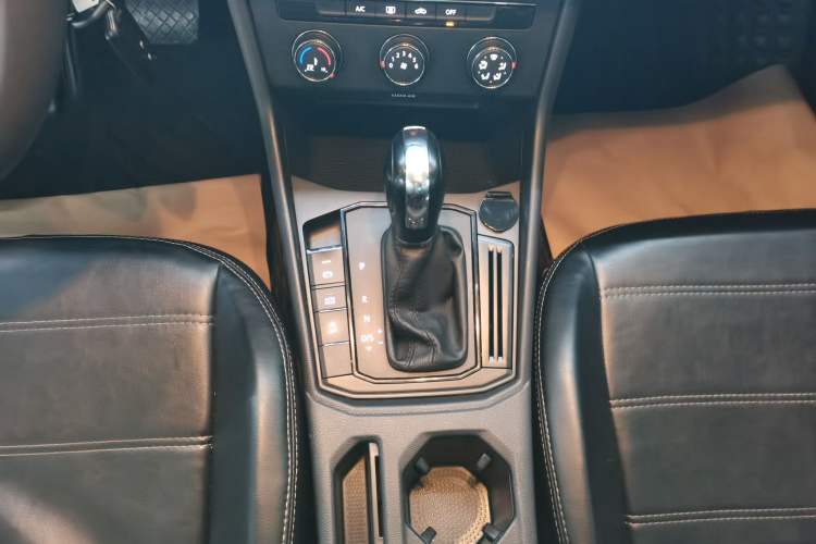 Used Volkswagen Lavida 2022 1.5L Automatic Fashion Edition