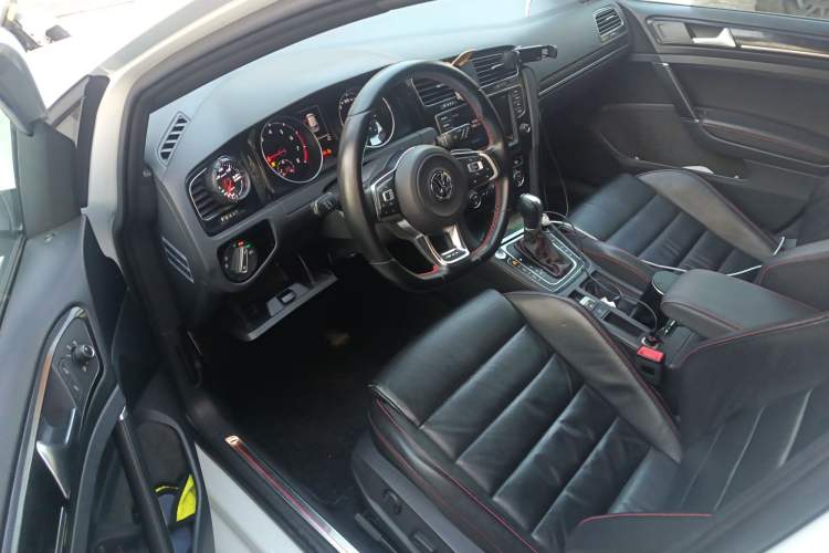 Used Volkswagen Golf GTI 2016 2.0 TSI GTI
