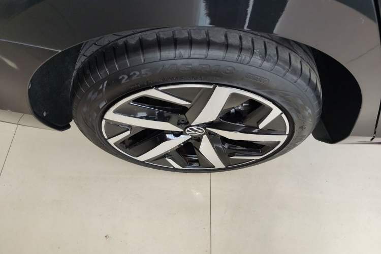 Used Volkswagen Lamando 2023 Lavida L 280TSI DSG Cool & Spicy Edition