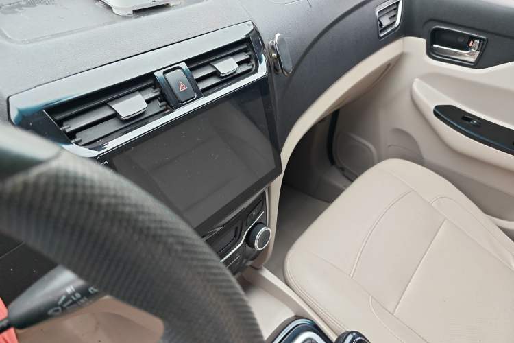 Used Karry K50 2015 1.5L Manual Comfort Model
