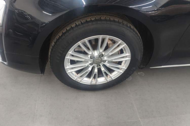 Used Audi A8 2014 A8L 45 TFSI quattro Comfort model