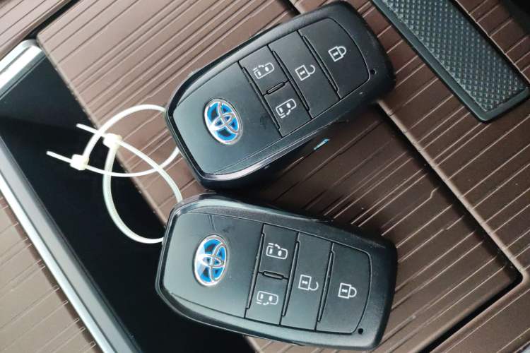 Used Toyota Sienna 2023 2.5L Hybrid Comfort Edition
