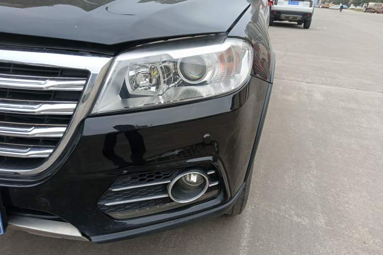 Used Haval H6 2015 Revised Version Sport Edition 1.5T Manual Transmission Two-Wheel Drive Elite Grade
