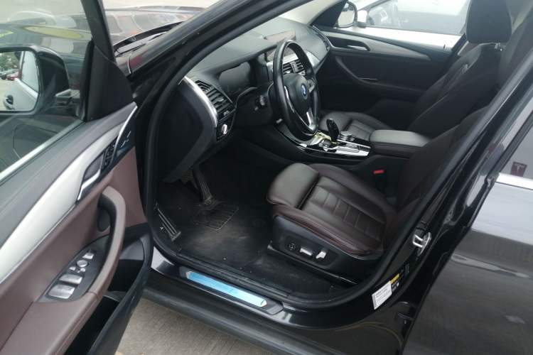 Used BMW iX3 2021 Leading Model