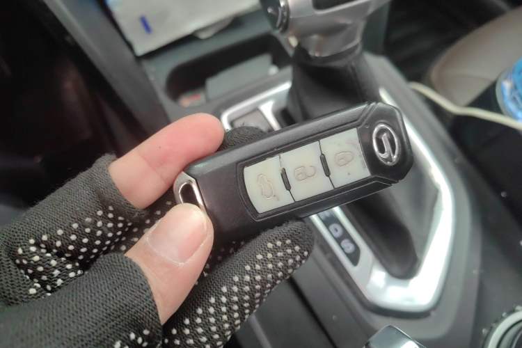 Used GAC Trumpchi GS4 2015 200T G-DCT Luxury Edition
