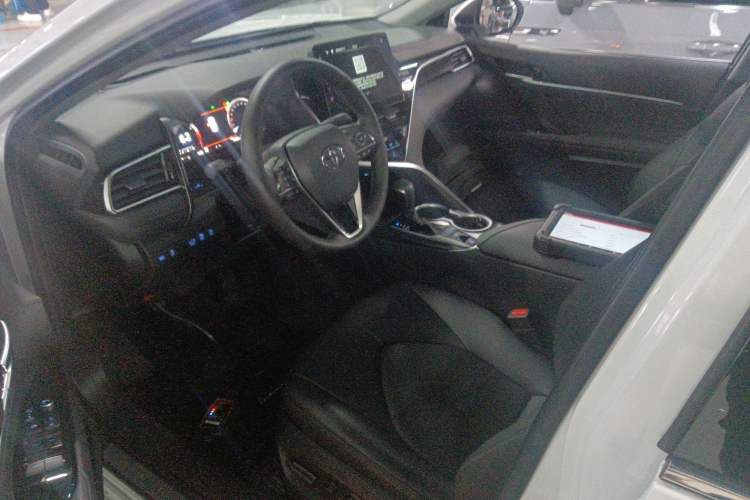 Used Toyota Camry 2023 2.5G Luxury Edition
