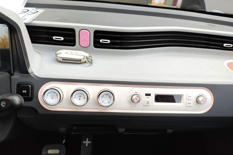 Used Wuling Hongguang MINIEV 2021 Macaron Premium Model – Lithium Iron Phosphate
